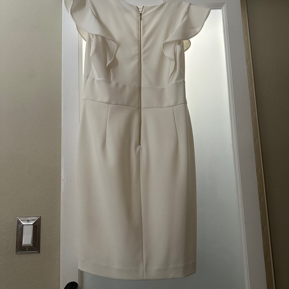 DKNY white flutter sleeve dress with gold zipper detail - Picture 4 of 4